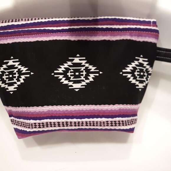 New Clutch travel make-up bag Wristlet cosmetics Southwestern Purple Black Aztec - Picture 10 of 10